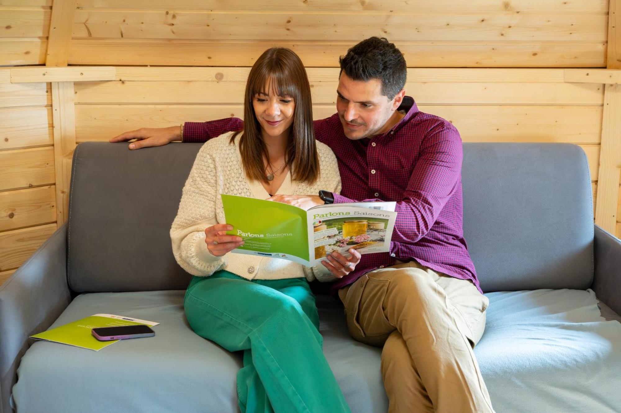 Logements Insolites A La Ferme - Yourte, Kota Ou Pod Farbus Rom bilde