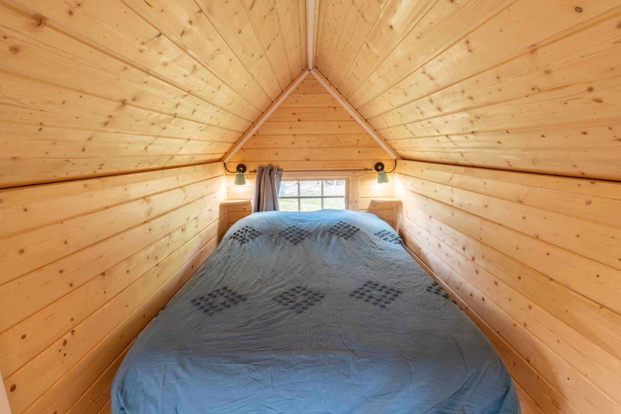 Logements Insolites A La Ferme - Yourte, Kota Ou Pod Farbus Rom bilde